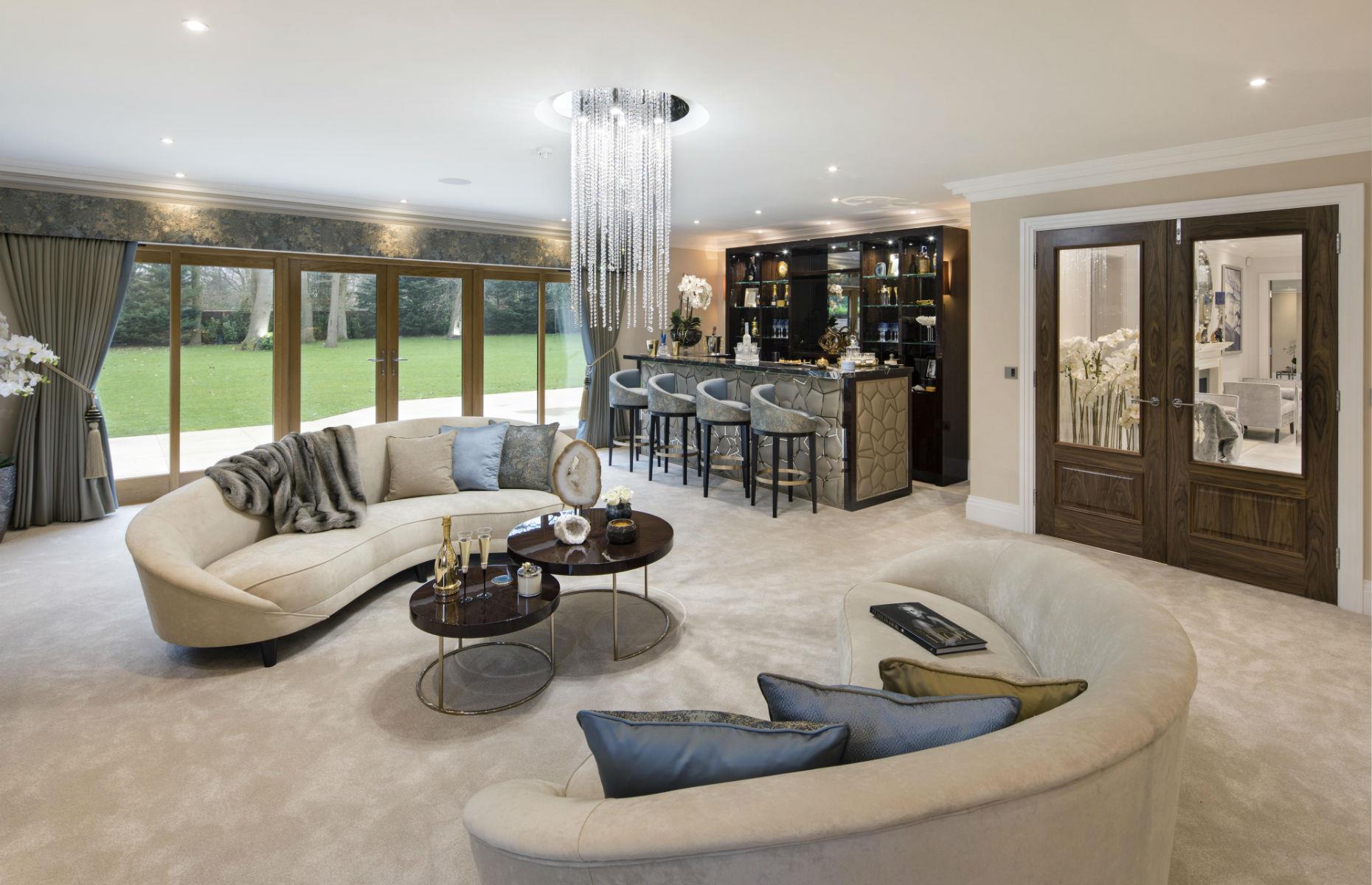 Stylish mansion, Buckinghamshire, UK